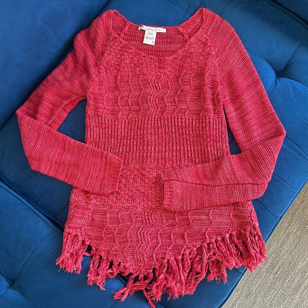 red boutique sweater American Rag (size S)